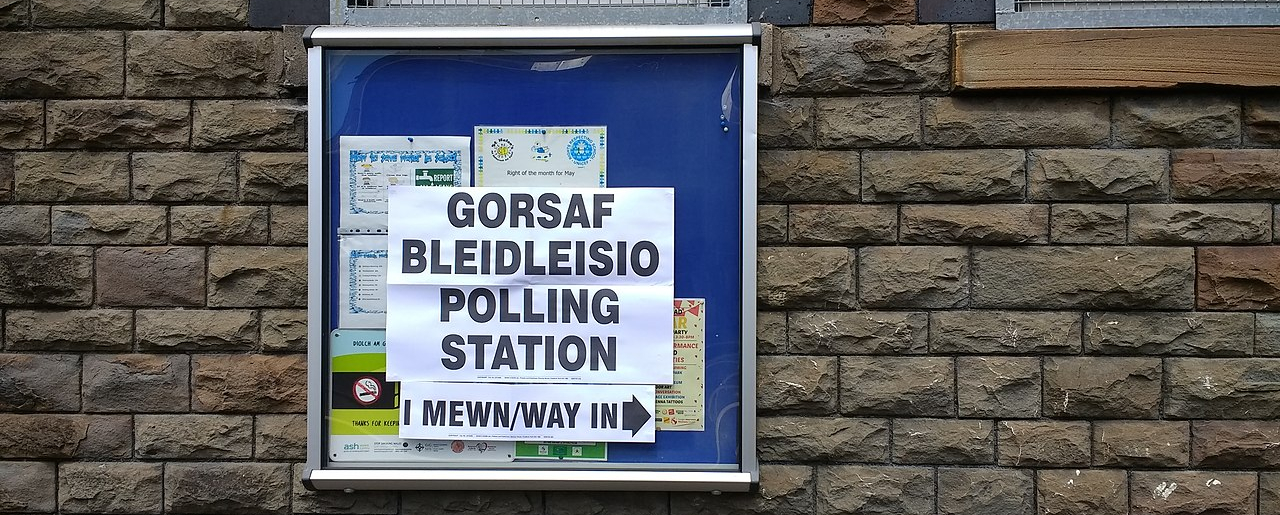 Welsh polling station sign